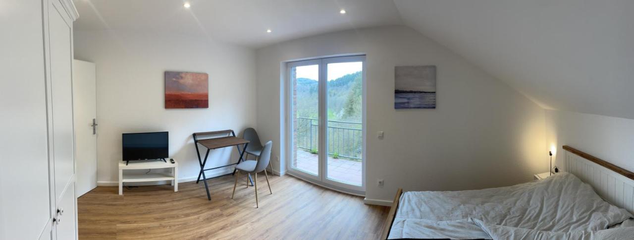 Traumhaus Am Wald 2 Apartment Daun Exterior foto