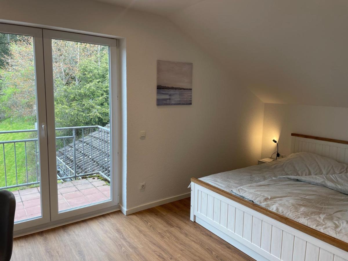 Traumhaus Am Wald 2 Apartment Daun Exterior foto