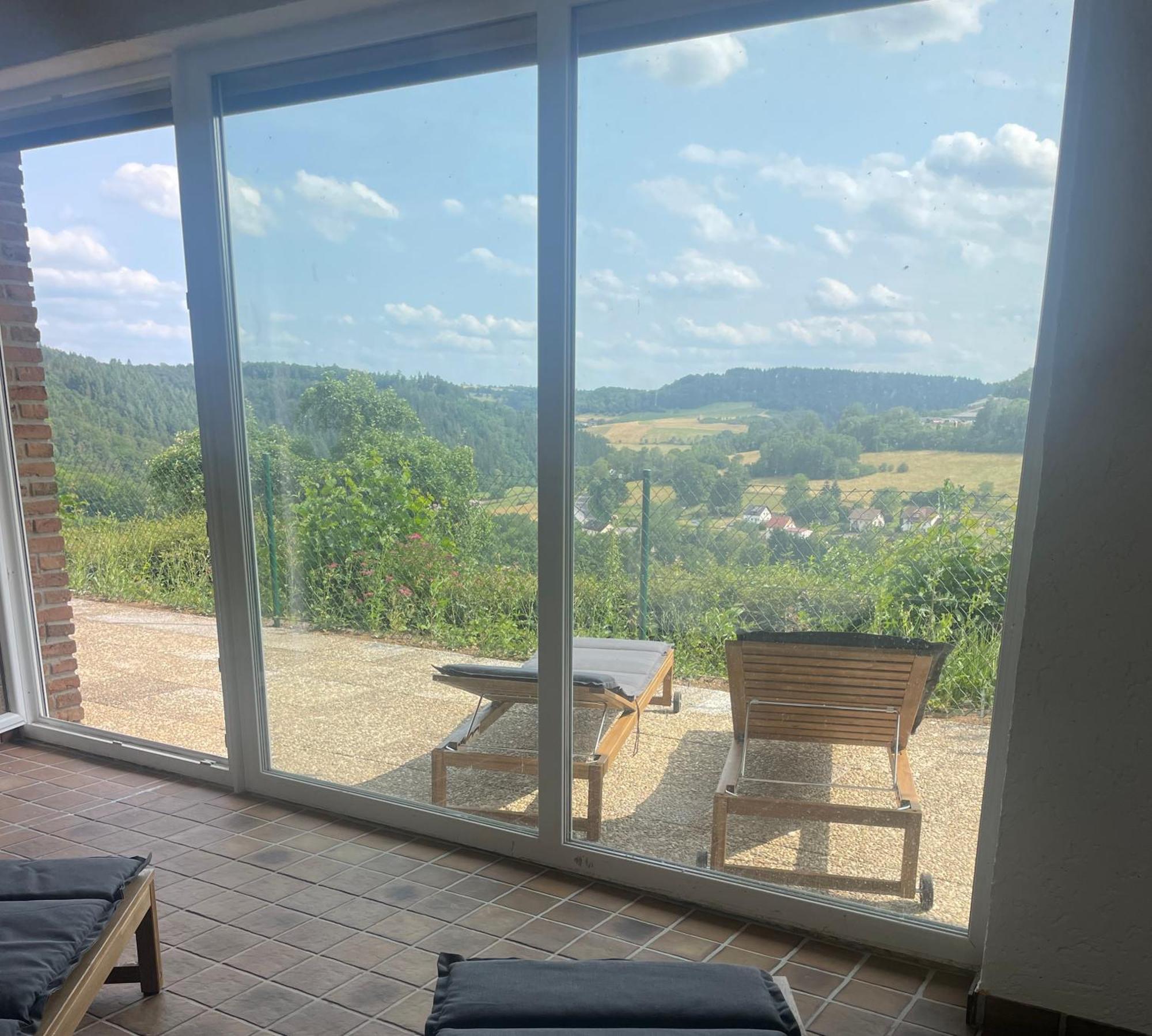 Traumhaus Am Wald 2 Apartment Daun Exterior foto